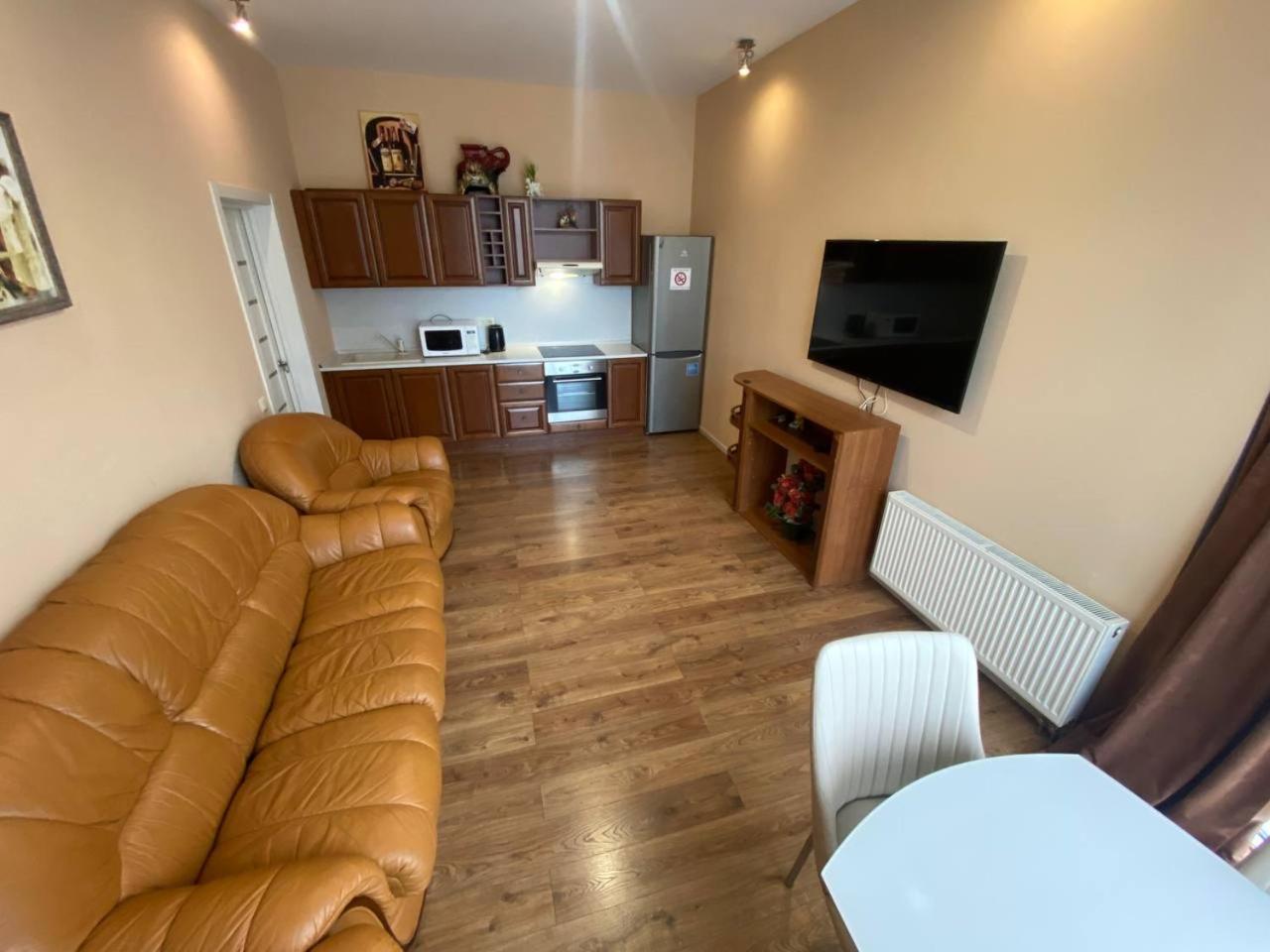 Apartment On Dragomirova Kiev Dış mekan fotoğraf