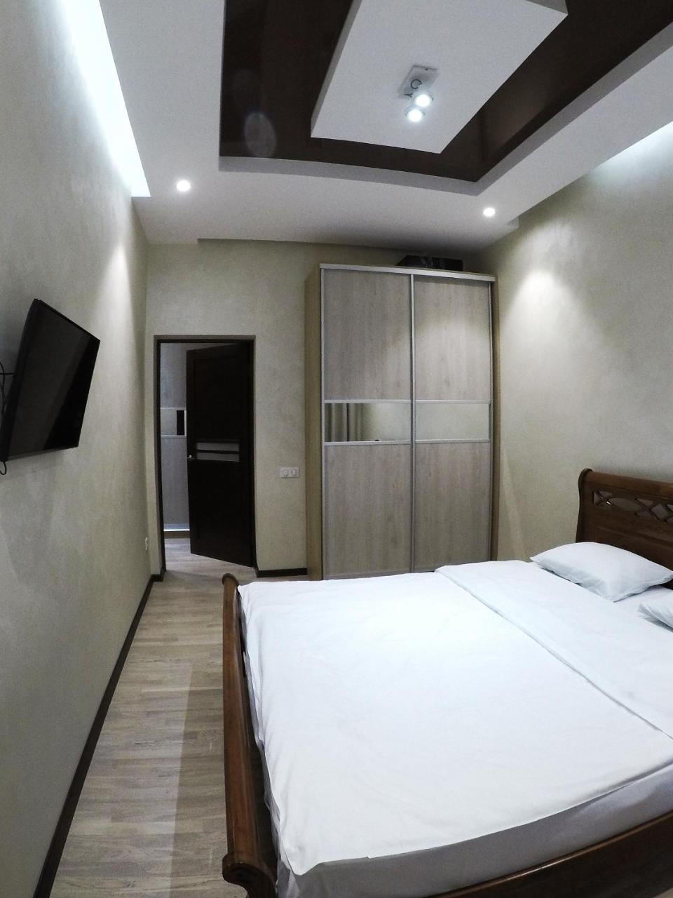 Apartment On Dragomirova Kiev Dış mekan fotoğraf