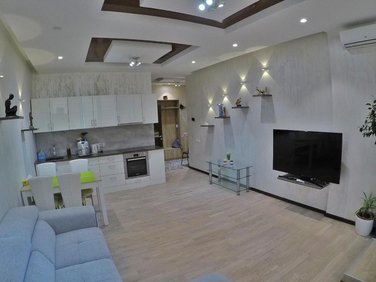 Apartment On Dragomirova Kiev Dış mekan fotoğraf